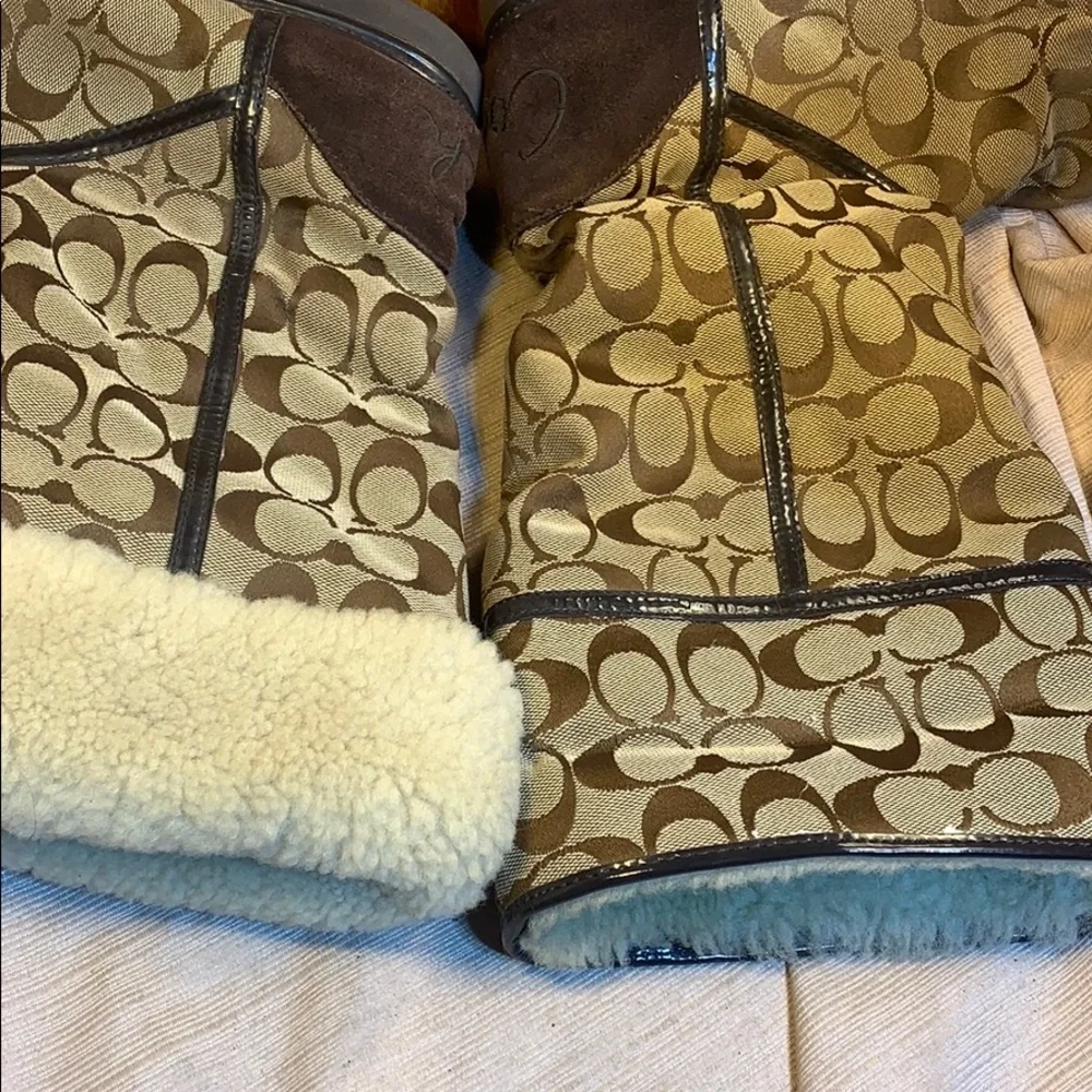 Coach Nikole shearling leather classic logo patter